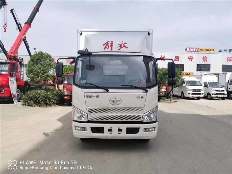 國(guó)六 解放J6F4.2米冷藏車